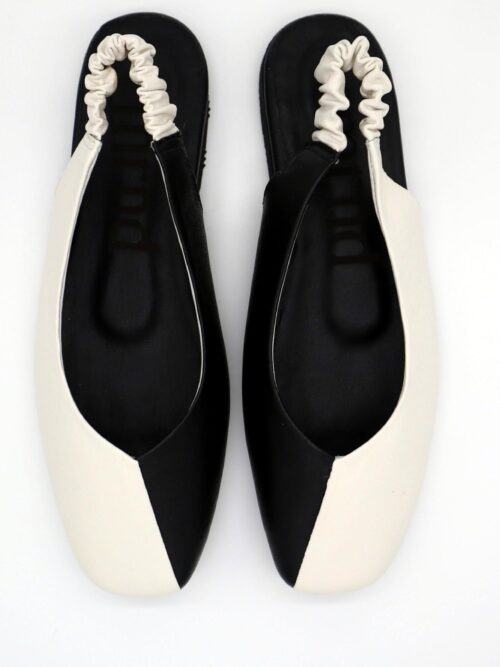 The Black & White Flat<span> - </span>40, Blanco y negro